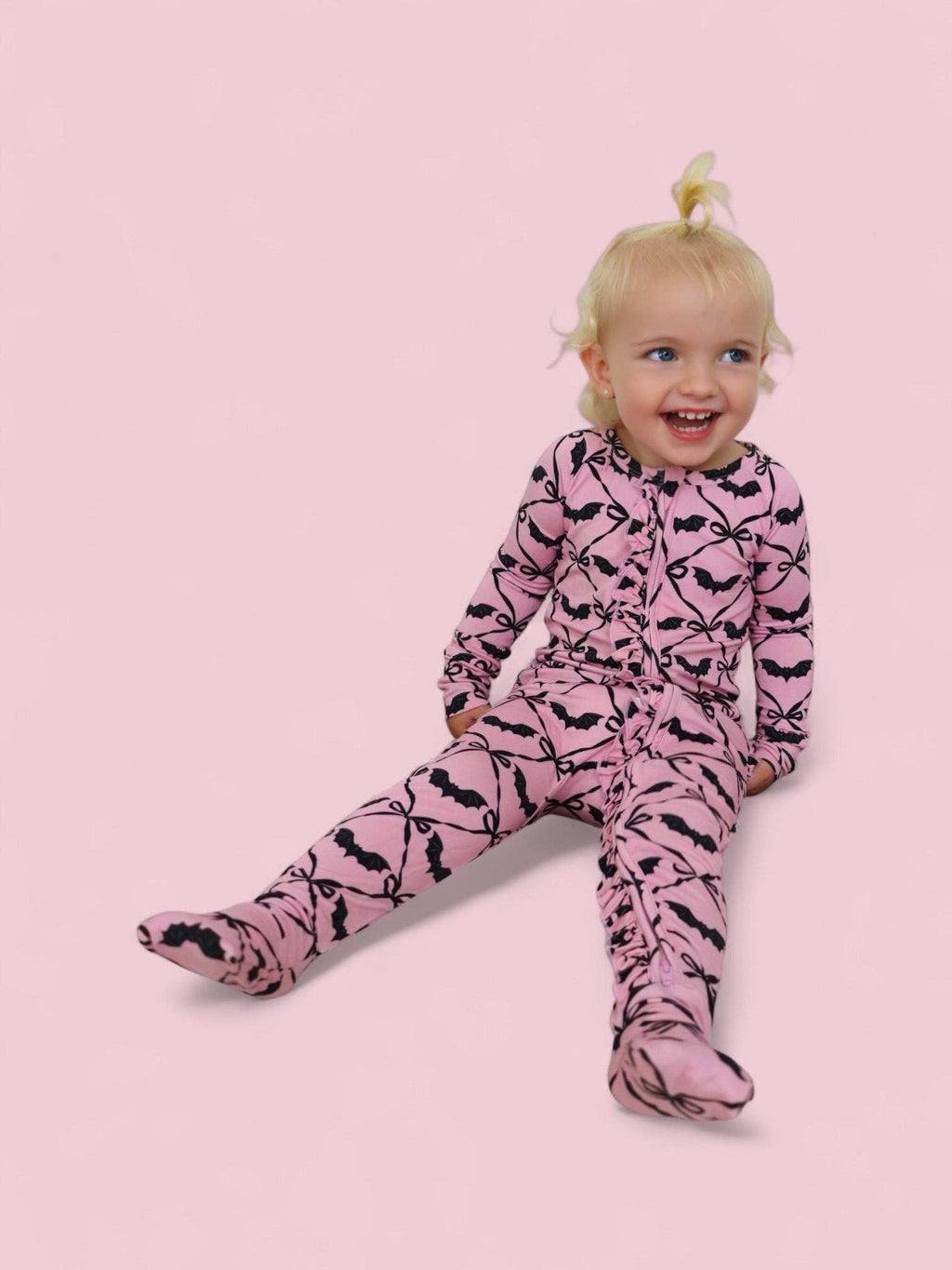 BATTY BOWS DREAM RUFFLE ROMPER