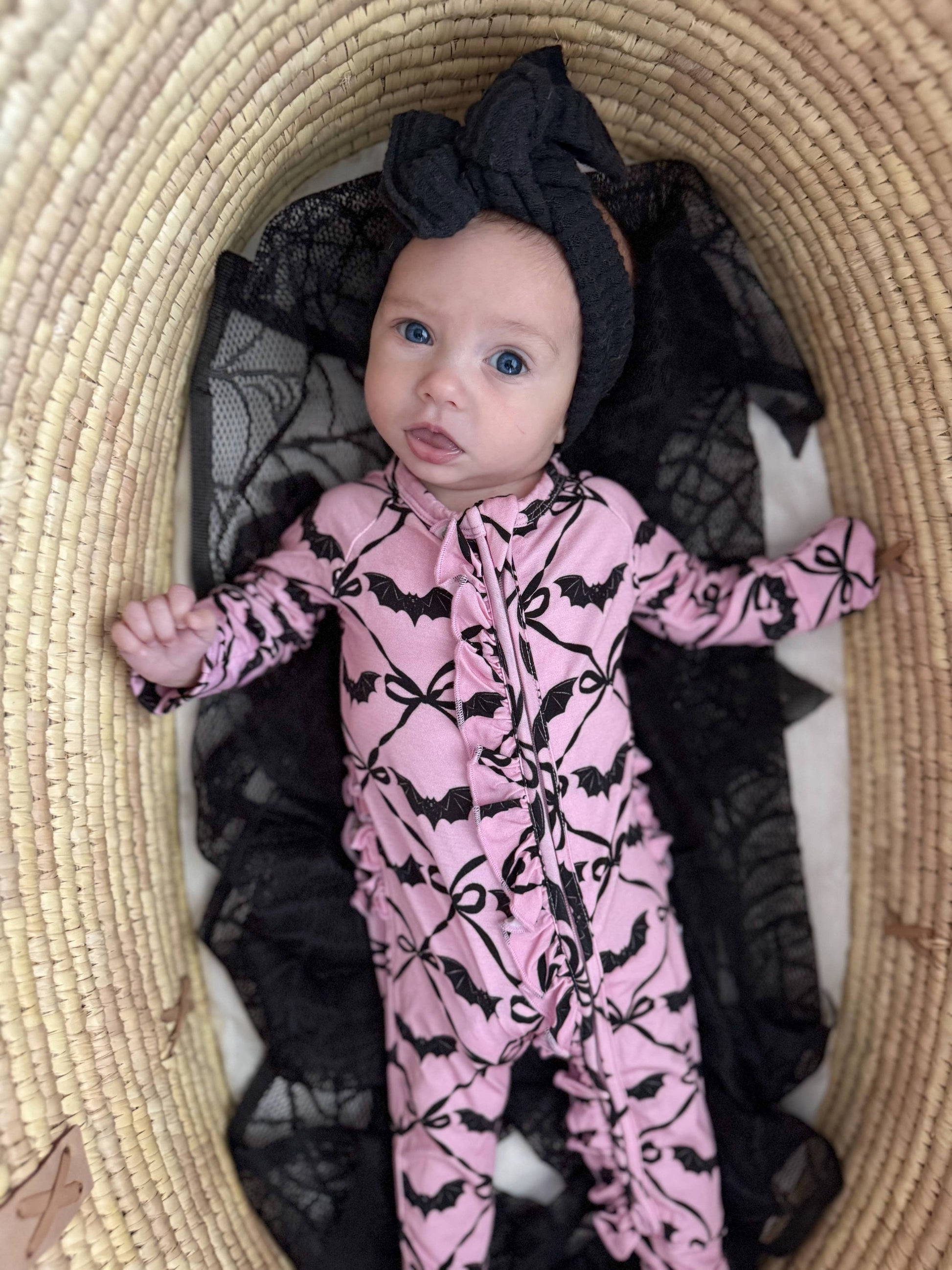 BATTY BOWS DREAM RUFFLE ROMPER